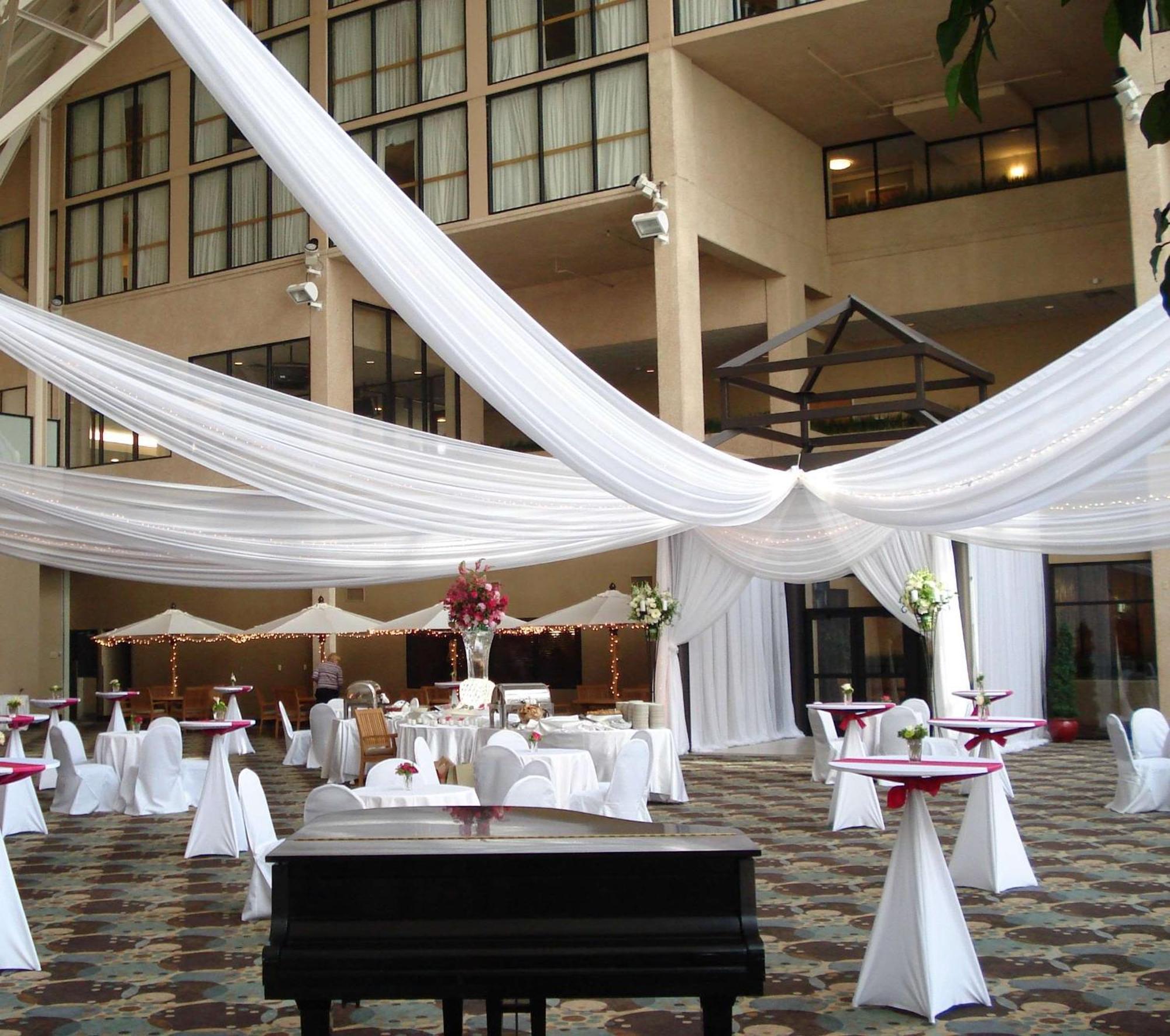 Doubletree By Hilton St Paul Downtown Hotel Saint Paul Restaurant photo